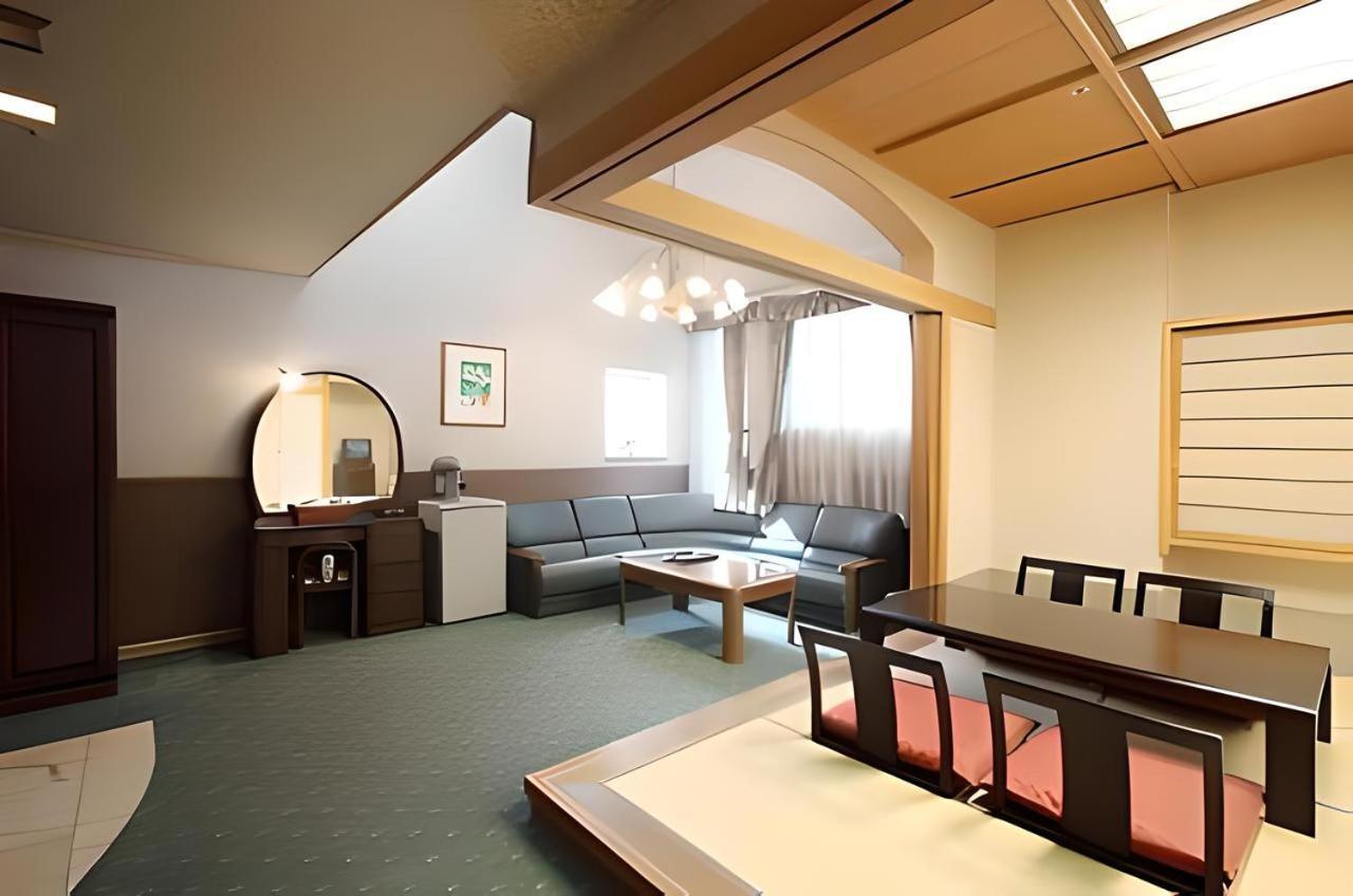 New Sunpia Tsuruga Hotel Exterior foto